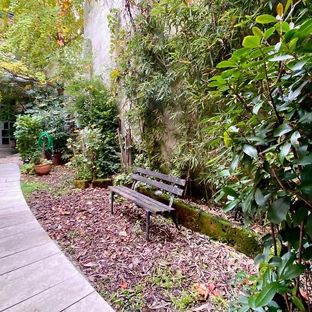 Sant Ambrogio Courtyard Room In Shared Flat 밀라노 외부 사진